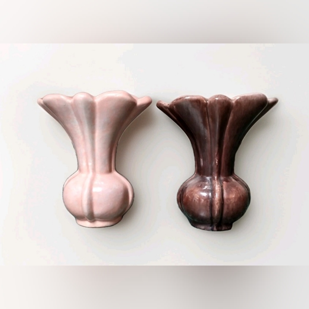 Pair Of Vintage Gonder USA Pottery Vases E-29